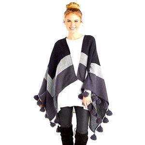 NWT Mud Pie Knit June Ruana w/Tassel Edging